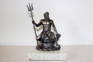 trofeo neptuno bronce y mármol