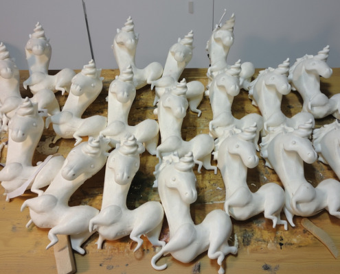 reproducciones de figuras de resina huecas