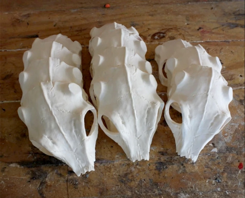 reproducciones de máscaras de resina en serie