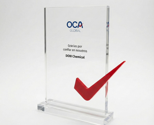 trofeos de metacrilato transparente con impresión a color
